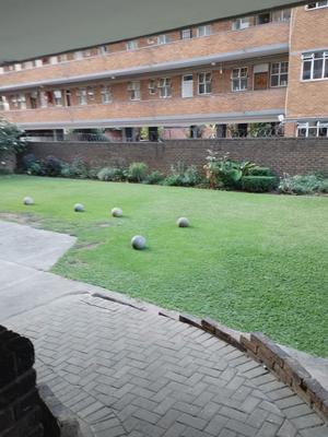 Apartment / Flat For Sale in Sunnyside, Pretoria