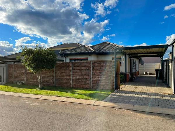 House For Sale in Leopard’s Rest, Alberton